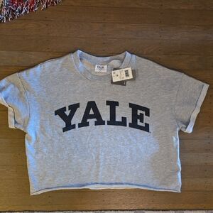 YALE Gray Crop Sweatshirt. Size M.  NEW